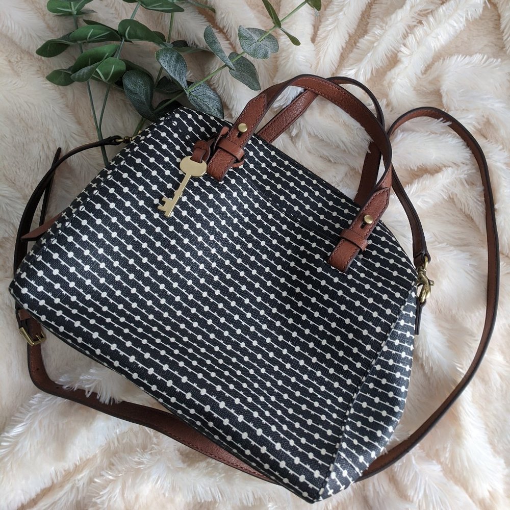 fossil key bag